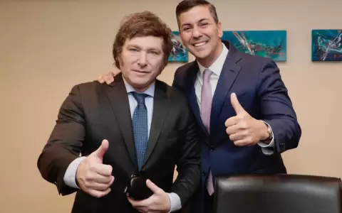 Javier Milei y Santiago Pe�a.