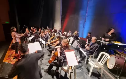 Orquesta Sinf�nica de Fernando de la Mora.