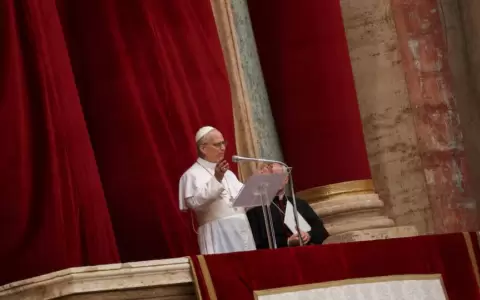 En su debut dominical como papa, Le�n XIV llam� a la reconciliaci�n global.