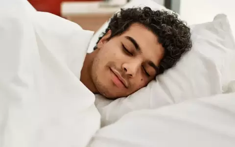 Dormir.