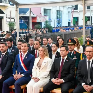 Escrachan a Latorre tras homenaje a los Pr�ceres de Mayo