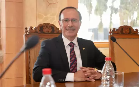 Ministro de Defensa, �scar Gonz�lez.