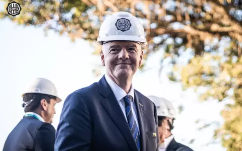 Mundial 2030: Gianni Infantino visit� las obras del Osvaldo Dom�nguez Dibb