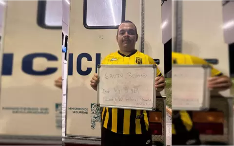 "No romp� los billetes; los arroj� enteros"