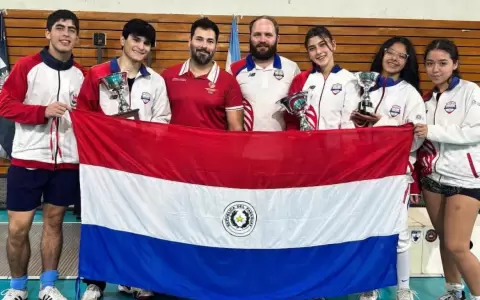 Espadista paraguaya se consagra campeona en Buenos Aires
