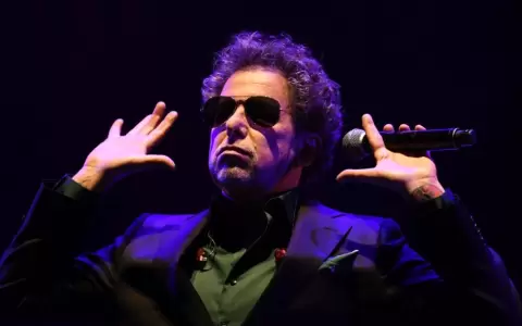 Andr�s Calamaro abandona su show en Cali, Colombia, tras ser abucheado por el p�blico.