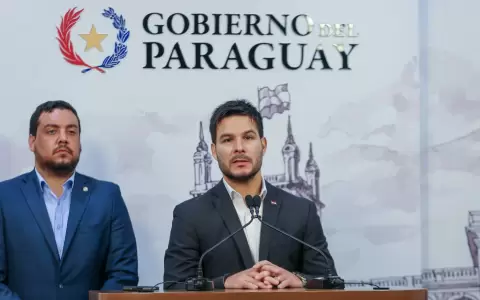 Ministro de la Ni�ez y Adolescencia, Walter Guti�rrez.