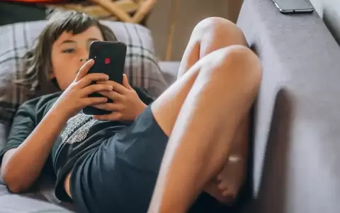 Uso de pantallas por ni�os.