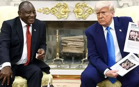 Trump ense�� a Ramaphosa im�genes de asesinatos de blancos en Sud�frica.
