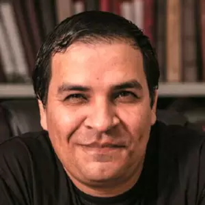 Javier Viveros