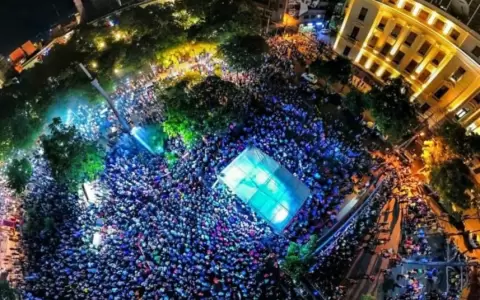 Marcha opositora.