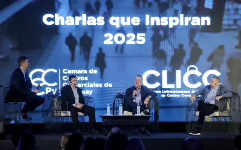 Diego Del R�o, especialista en gesti�n de marketing, particip� del conversatorio "Desarrollo de la industria de los centros comerciales" en Paraguay.