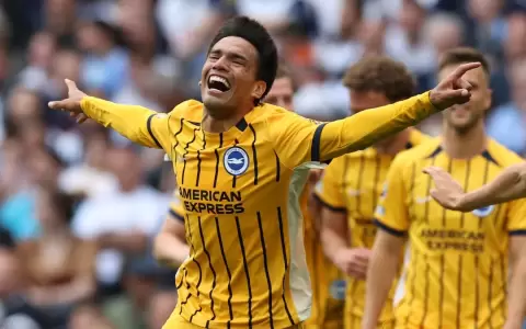 Diego G�mez anota un golazo al Tottenham