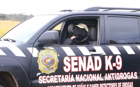 Tras 8 a�os se jubil� Rocky, quien prestaba servicio  en el equipo K-9 de la Senad.