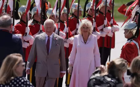 Llegada del rey Carlos III junto a su consorte Camila a su llegada en Canad�.