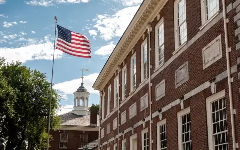 Universidad de Estados Unidos.