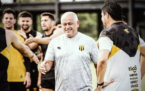 Chiqui Arce ya no es t�cnico de Guaran�