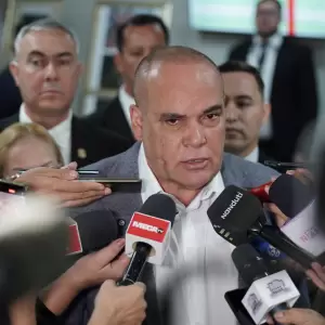 Desde el Senado recusan a dos miembros de la Sala Constitucional para dilatar caso Kattya Gonz�lez