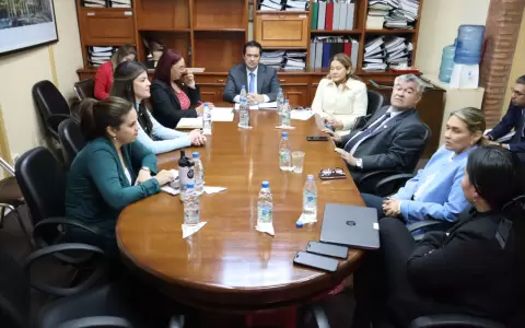 Comisi�n Especial que investiga Intervenci�n a municipio de Asunci�n.