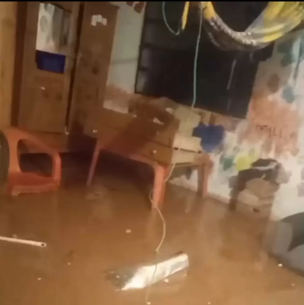 Viviendas en Capiat� bajo aguas.