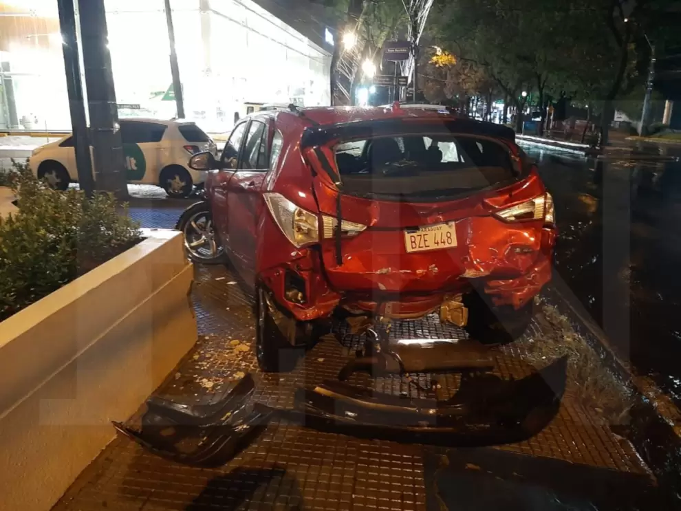 Uno de los veh�culos afectados en el choque. Foto: El Nacional
