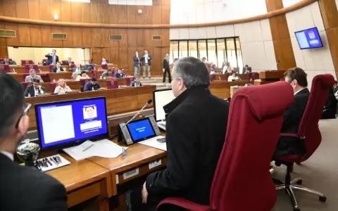 Sesi�n de diputados.