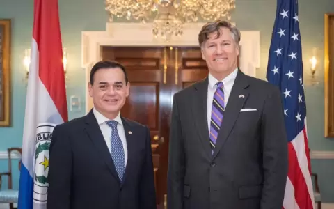 El canciller y el subsecretario de Estado.