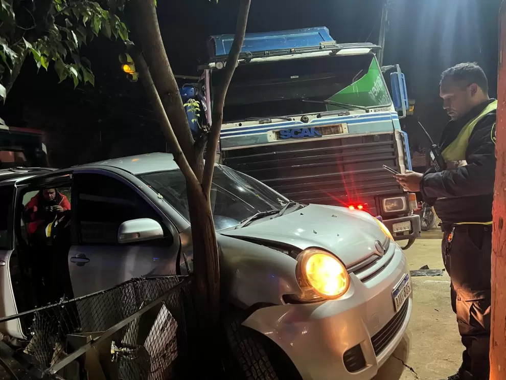 Accidente de tr�nsito en Avenida de la Victoria y Tte. Molas, San Lorenzo.