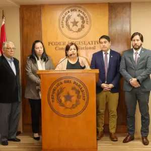 Opositores rechazan modificaci�n del C�digo Electoral y anuncian que no asistir�n de la sesi�n