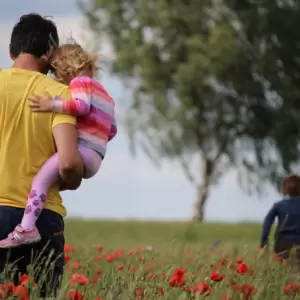 Proponen establecer por ley el 16 de junio como Día del Padre en homenaje al Dr. Francia