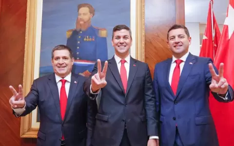Horacio Cartes, Santiago Pe�a y Pedro Alliana.