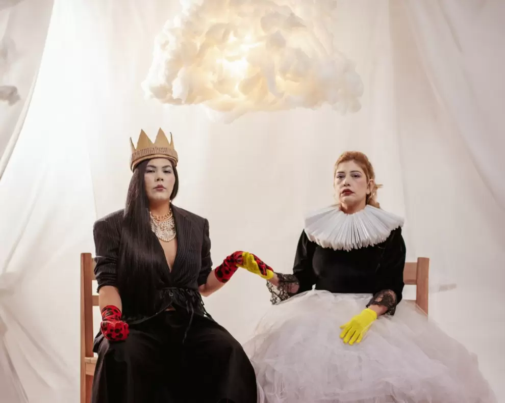 Edith Niz y Mar�a Liz Barrios.