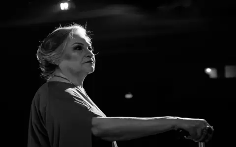 Mar�a Elena Sachero.