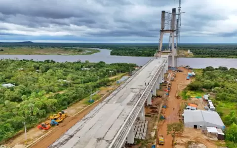 El puente tendr� una extensi�n de 1.294 metros y estar� dividida en tres secciones principales