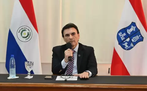 Carlos Pereira.