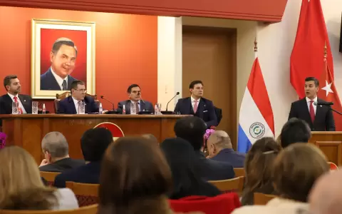Segundo informe de gesti�n de Pe�a ante la ANR.