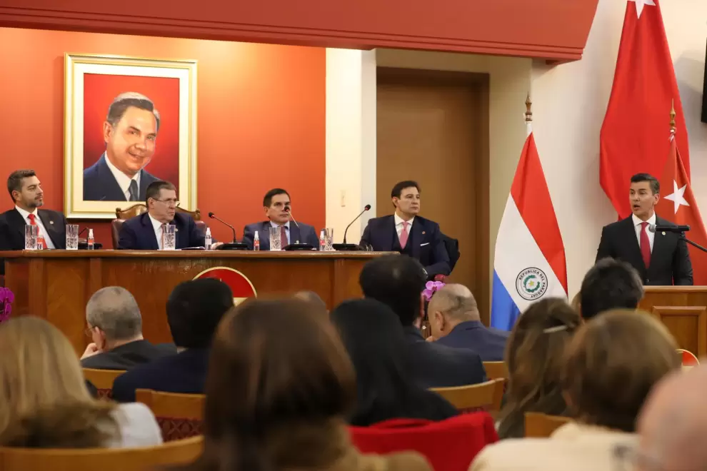 Segundo informe de gestión de Peña ante la ANR.