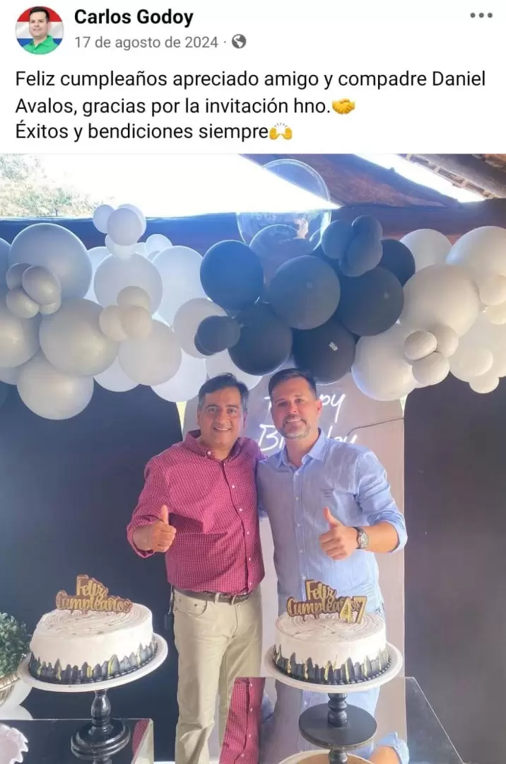 V�ctor �valos funcionario de la C�mara de Diutados y el diputado Carlos Godoy.