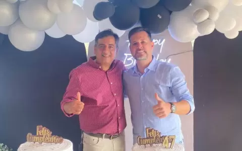 V�ctor �valos y el diputado caaguace�o Carlos Godoy.