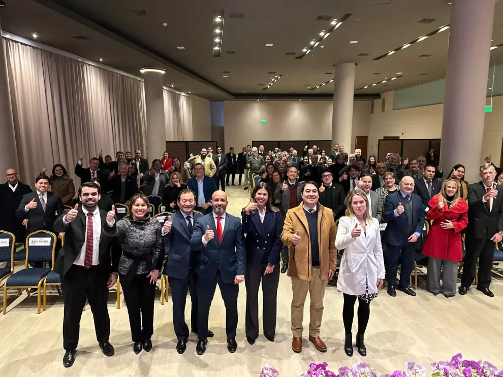 Disertaci�n sobre los 68 a�os de relaciones Paraguay - Taiw�n.