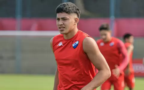 Olimpia da tres de sus jugadores a Nacional por Tiago Caballero