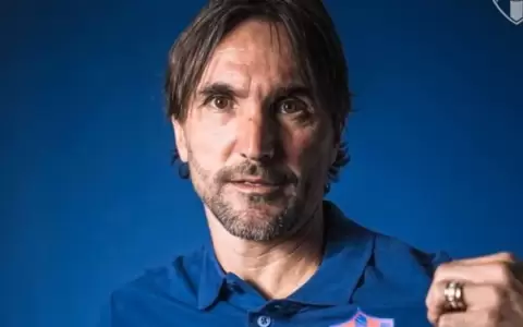 Cerro Porte�o: Diego Mart�nez asume la responsabilidad por las lesiones