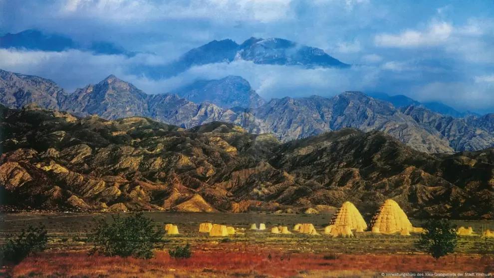 Candidatas de China a Patrimonio Mundial: las Tumbas Imperiales de Xixia, en el suroeste del pa�s.
Imagen: Verwaltungsb�ro des Xixia-Grabgebiets