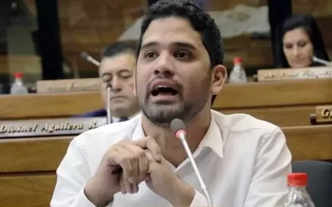 Diputado Ra�l Ben�tez.
