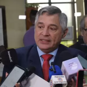 MEC responde al paro docente y detalla avances en educaci�n e infraestructura