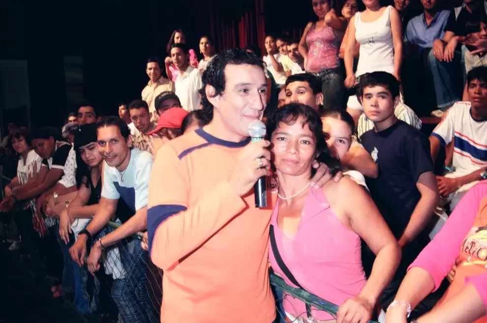 Hugo Javier durante la década de los 90' en su popular programa Atake.