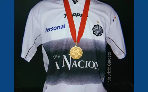 Casaca de Olimpia cuando sali� campe�n sudamericano.