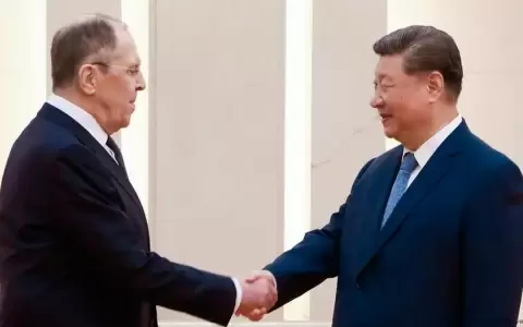 El mandatario chino calific� a Lavrov como "un viejo amigo del pueblo chino", recogi� el medio ruso Sputnik en la red social china Weibo.