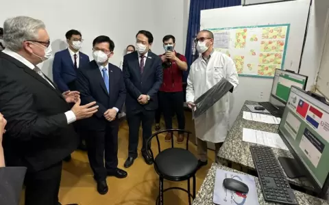 Ministro de Relaciones Exteriores de Taiw�n, se�or Lin Chia-lung, durante su visita en el Ineram.