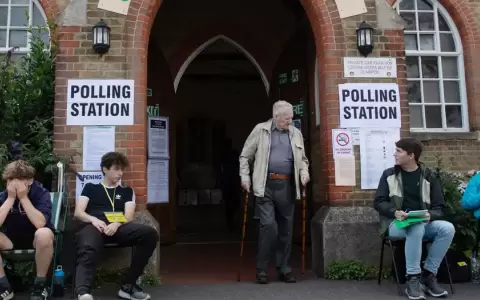 Centro de votaci�n en Londres (imagen de archivo).